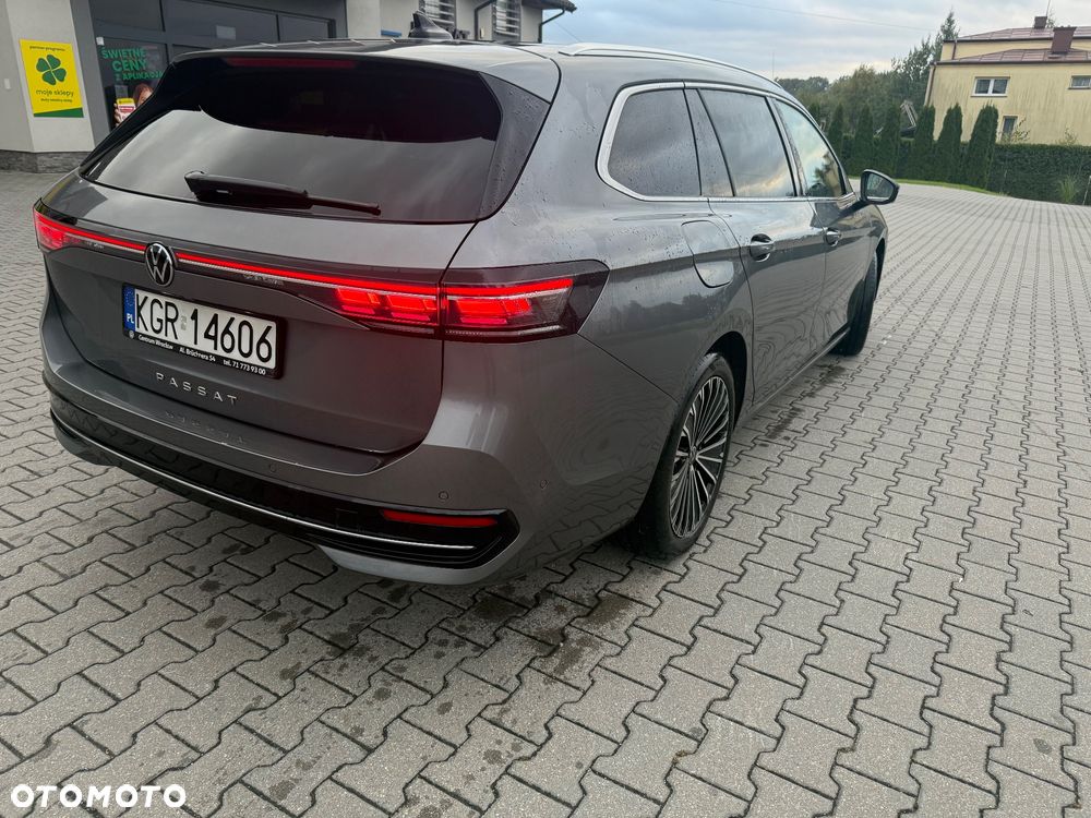 Volkswagen Passat 2.0 TDI EVO Elegance DSG - 10