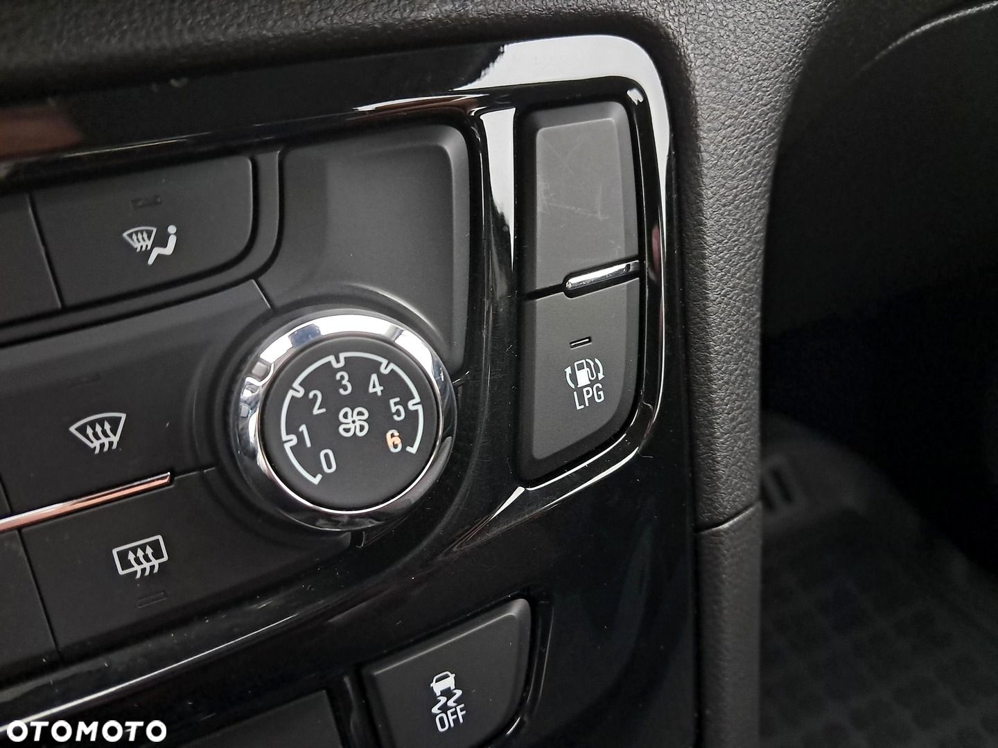 Opel Mokka - 24