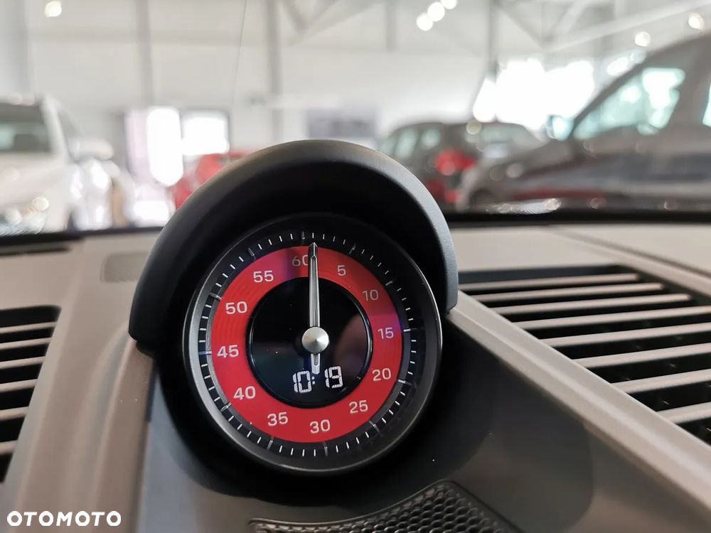 Porsche 911 Carrera 4S Cabrio - 27