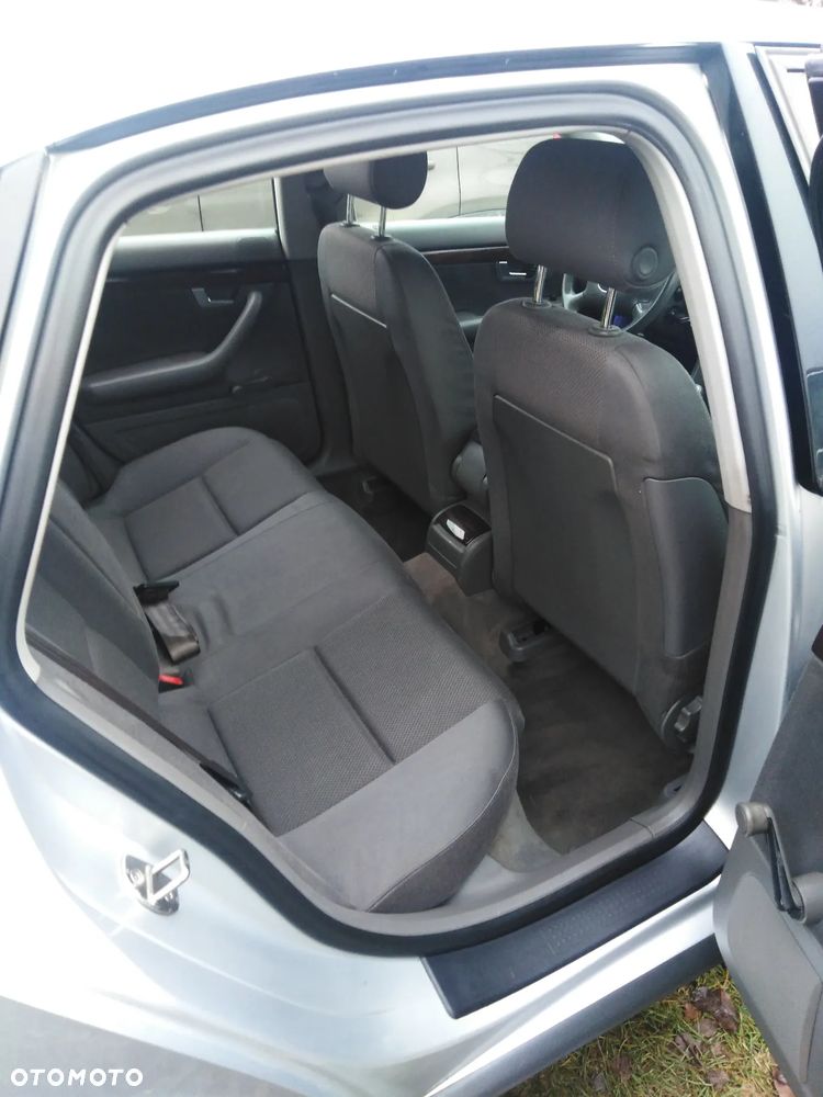 Audi A4 Limousine 2 - 9