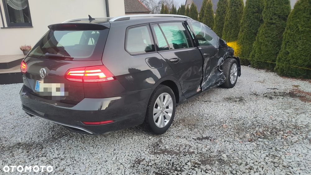 Volkswagen Golf Variant - 14