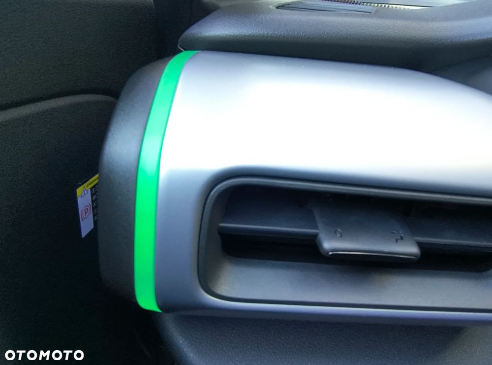 Jeep Avenger 1.2 T3 mHEV Altitude FWD eDCT6 - 13