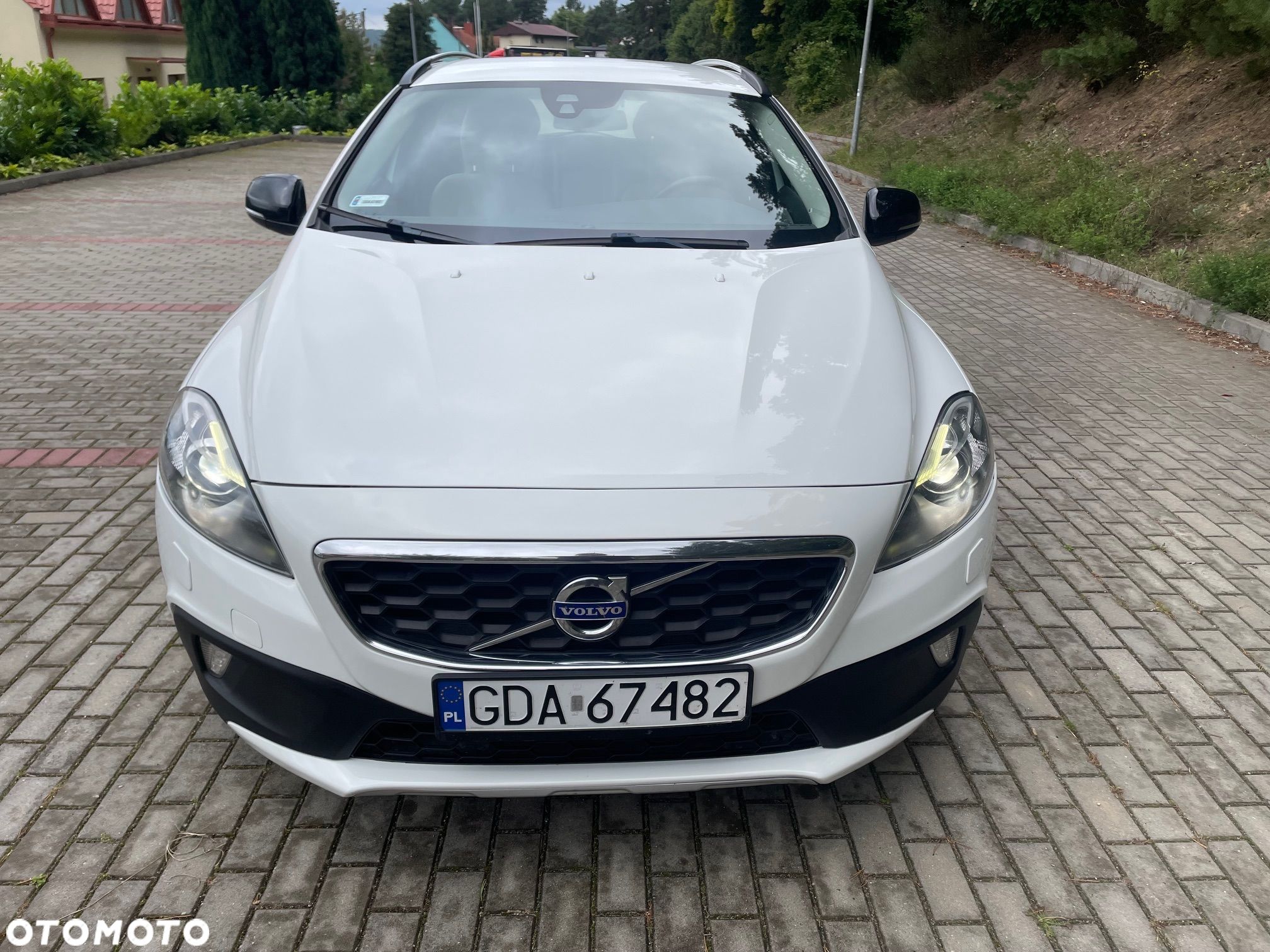 Volvo V40 D3 Momentum - 1
