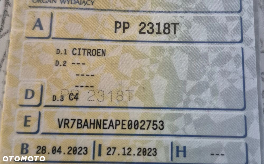 Citroën C4 1.2 PureTech Live Pack S&S - 27