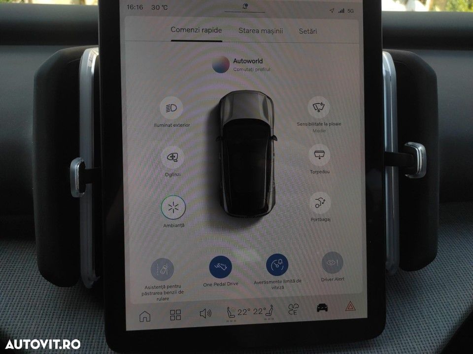 Volvo EX30 Twin Motor Performance Plus - 17