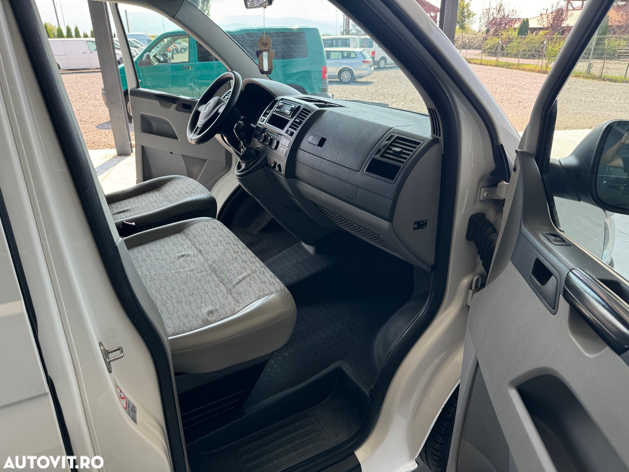 Volkswagen Transporter T5 7FD112/WF2/ZP1/1T3 - 18