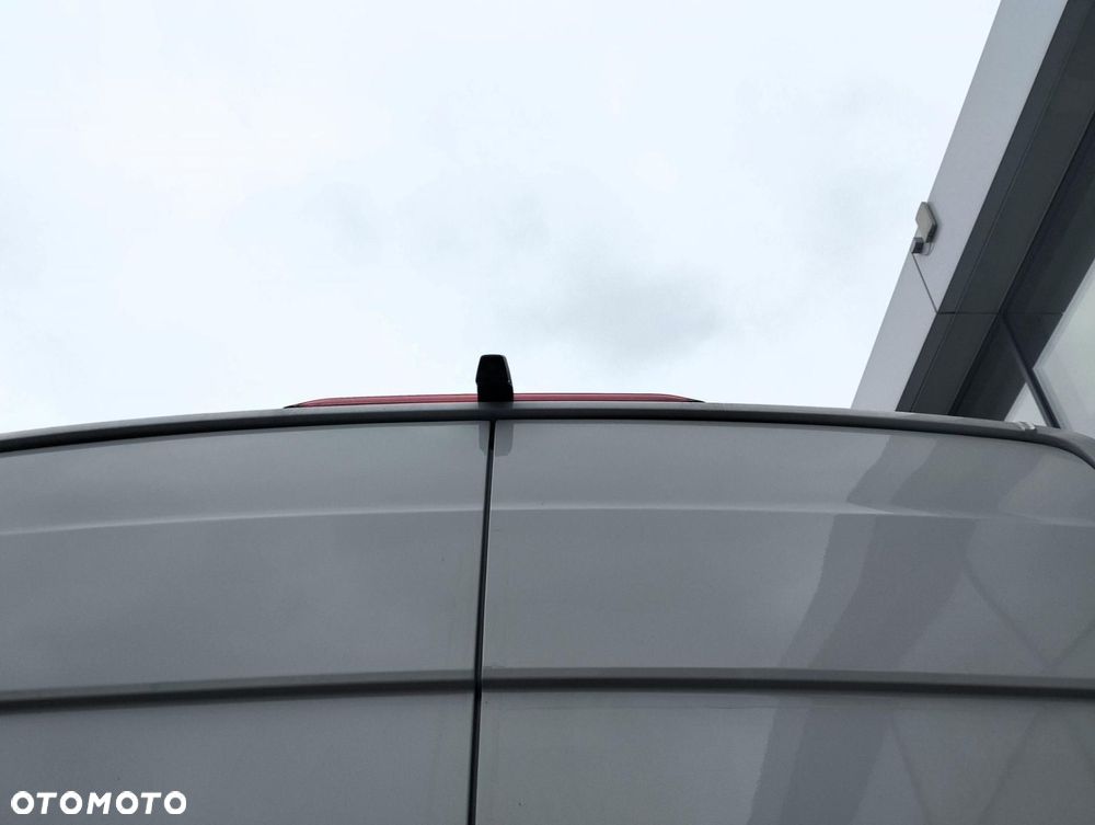 Volkswagen Crafter - 11