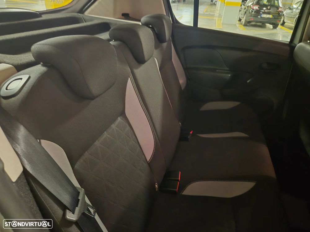 Dacia Sandero 0.9 TCe Stepway - 35