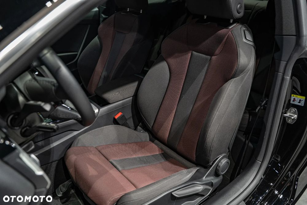 Audi A5 Coupé 35 TFSI mHEV Advanced S tronic - 13