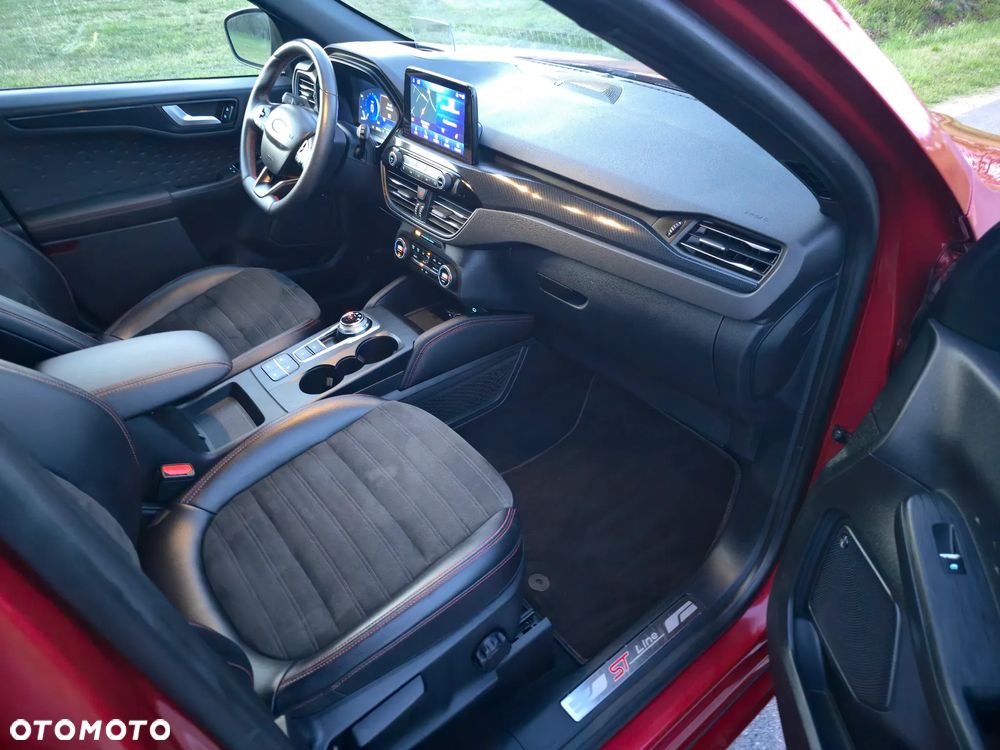 Ford Kuga 2.5 Duratec PHEV ST-LINE - 18