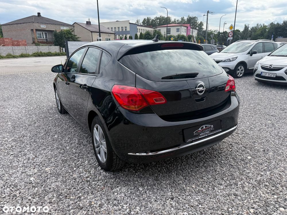 Opel Astra 1.4 T Cosmo - 25