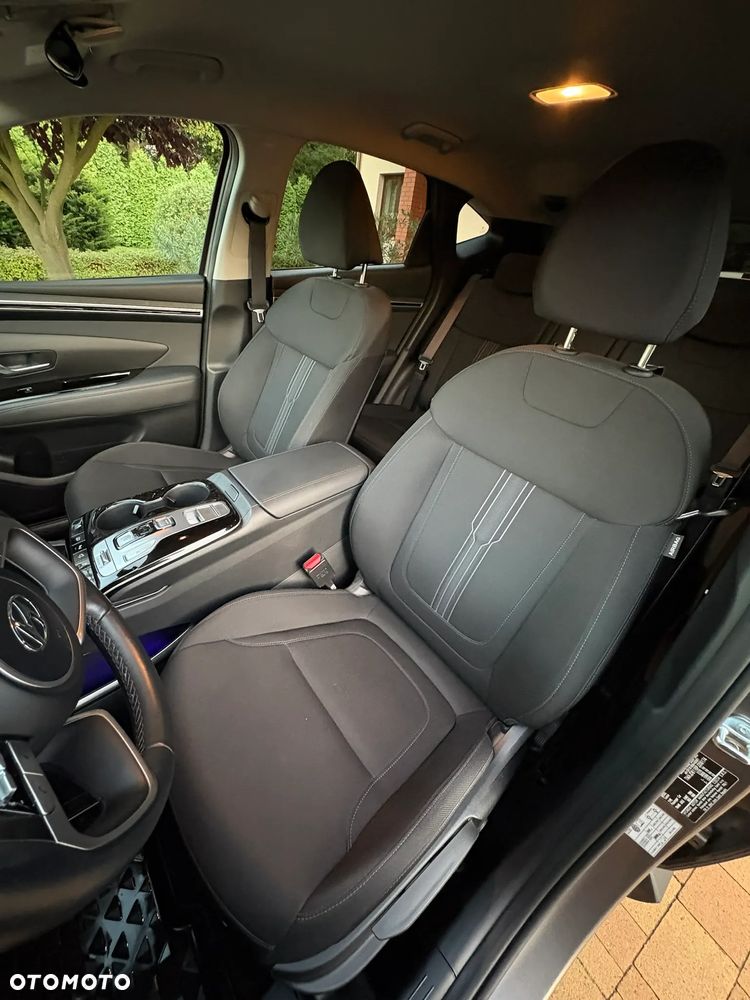 Hyundai Tucson 1.6 T-GDi HEV Executive 2WD - 17