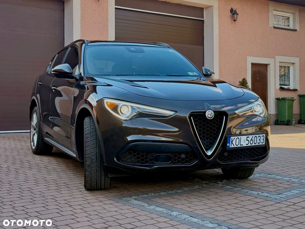 Alfa Romeo Stelvio 2.0 Turbo 16V AT8-Q4 Ti - 16
