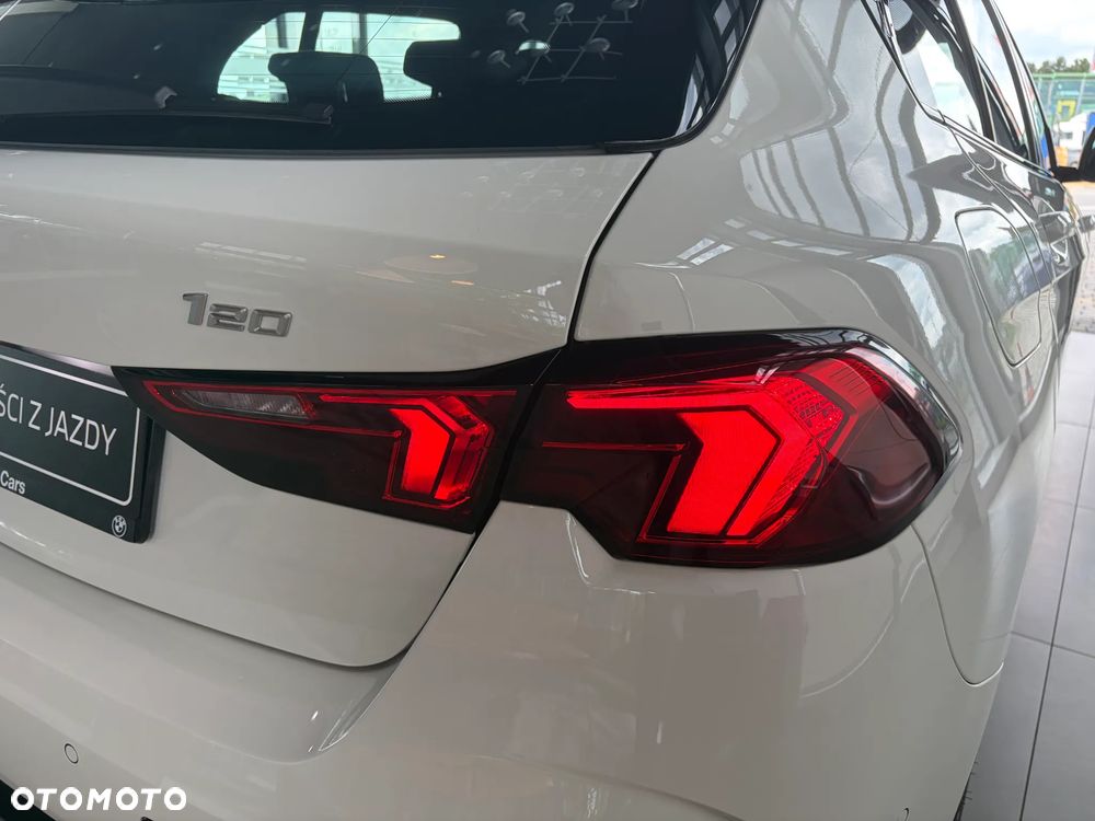 BMW Seria 1 - 12