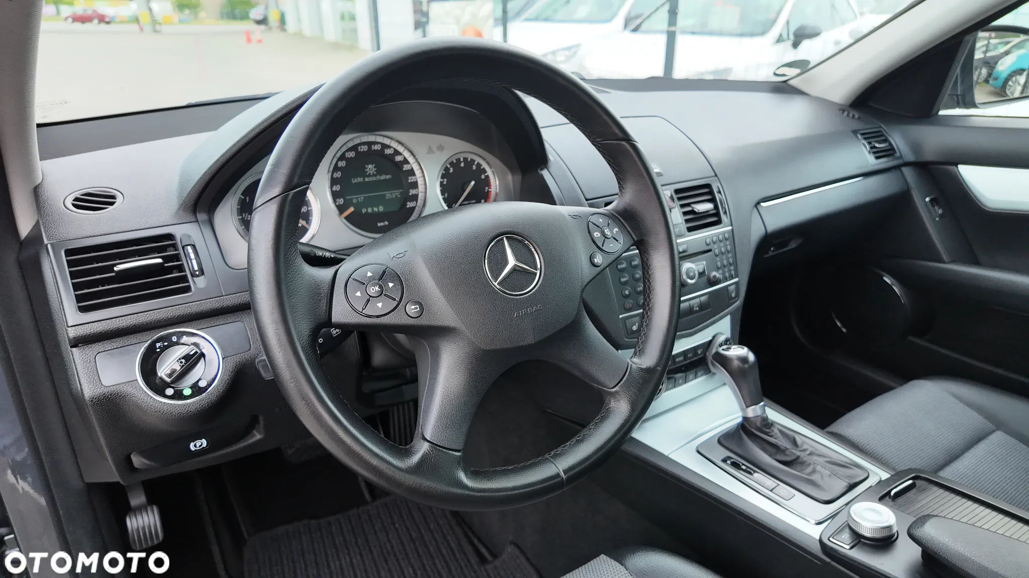 Mercedes-Benz Klasa C - 26