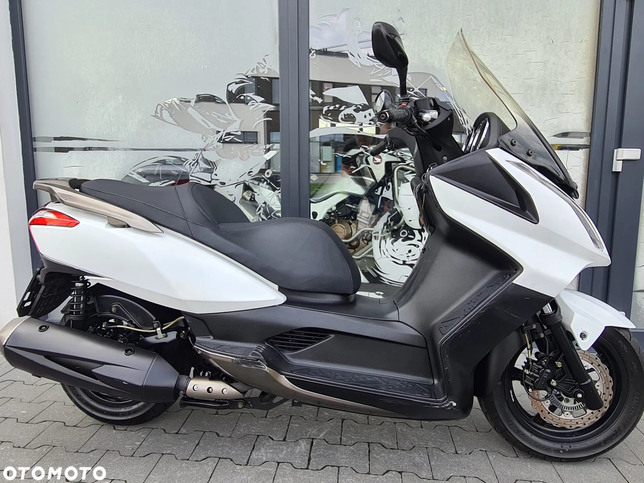Kymco Downtown - 13