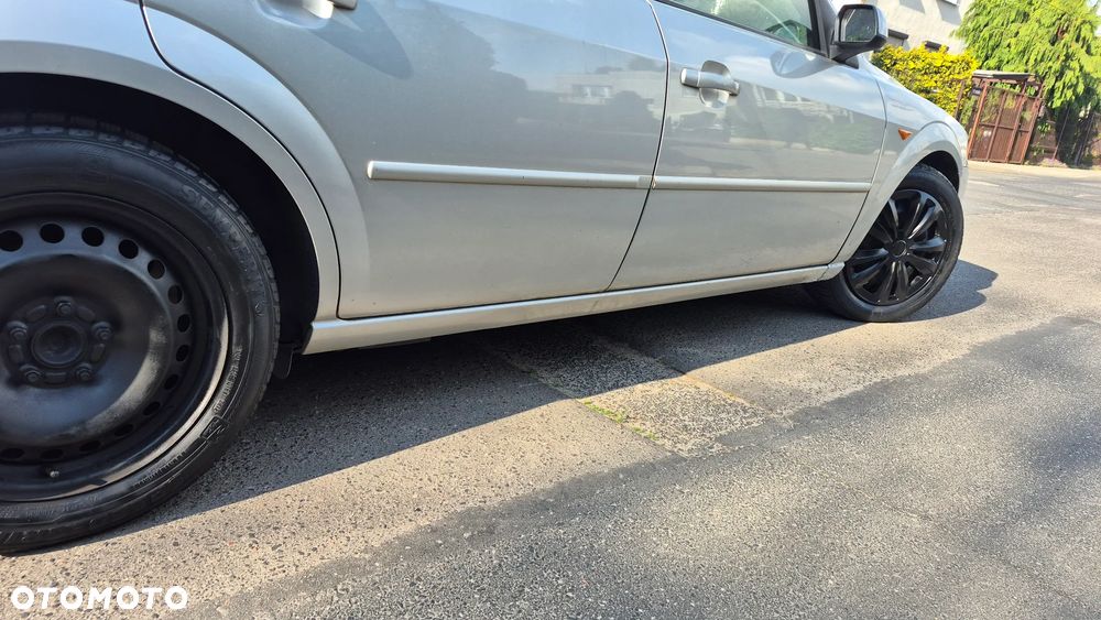 Ford Mondeo 2.0 TDCi Ghia X - 10