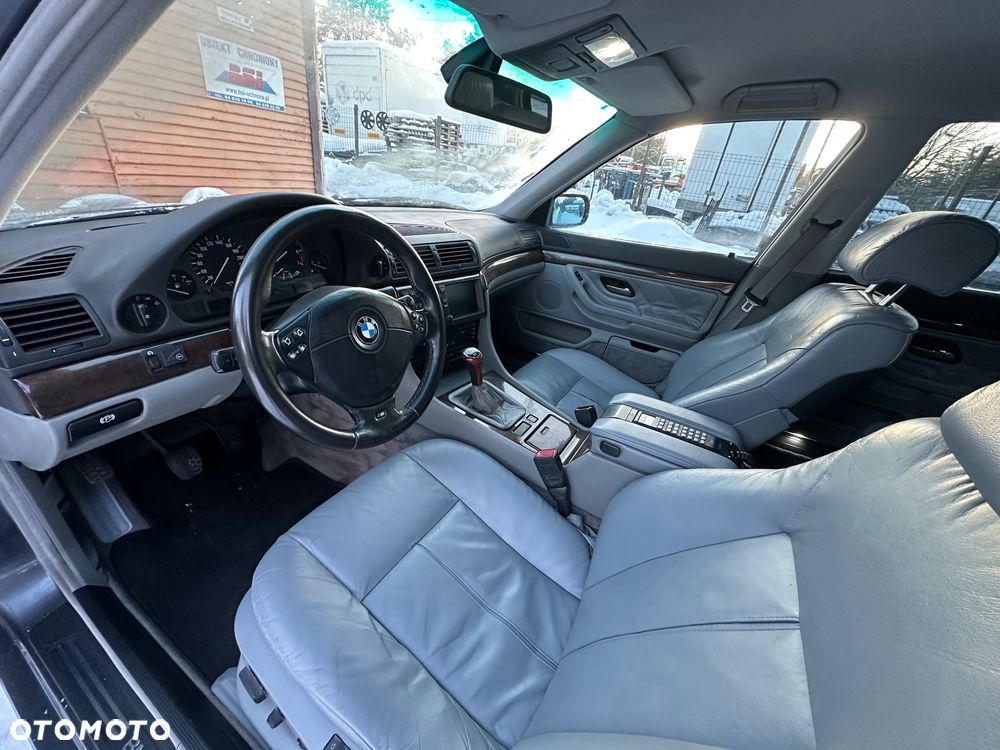 BMW Seria 7 728i - 20