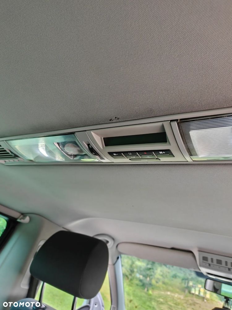 Volkswagen Caravelle L2 4Motion - 12
