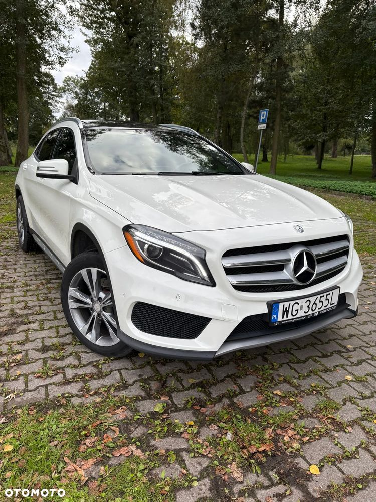 Mercedes-Benz GLA 250 4-Matic AMG Line - 11