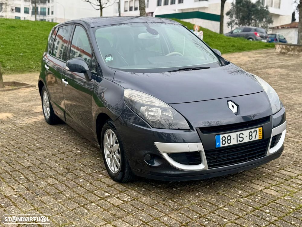 Renault Scénic 1.5 dCi Luxe - 2