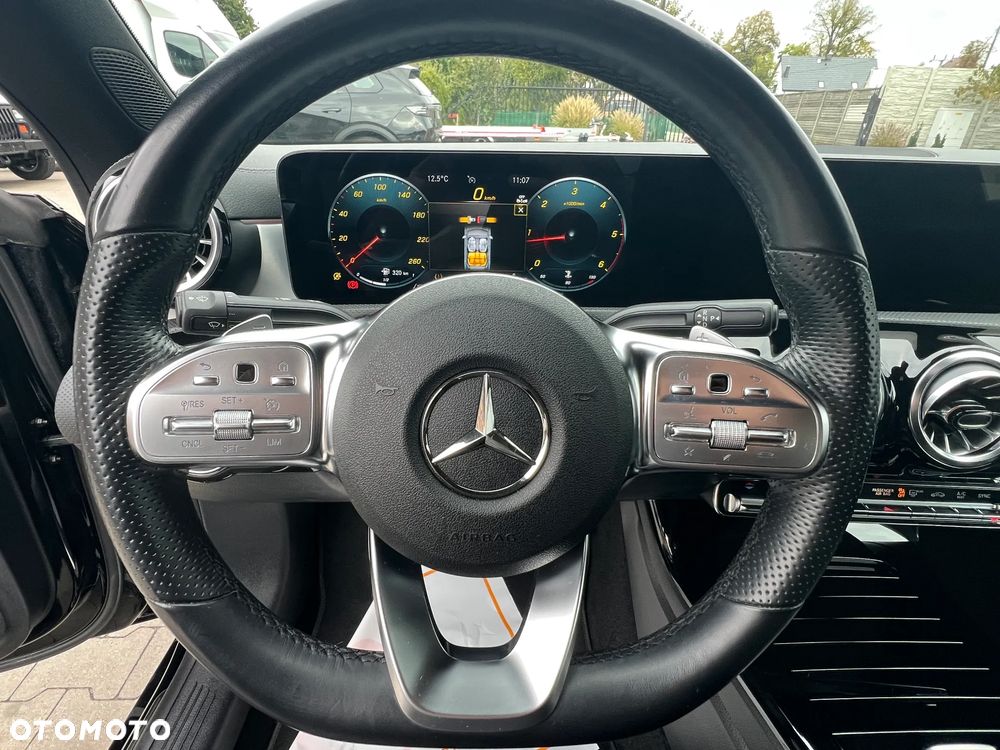 Mercedes-Benz CLA - 22