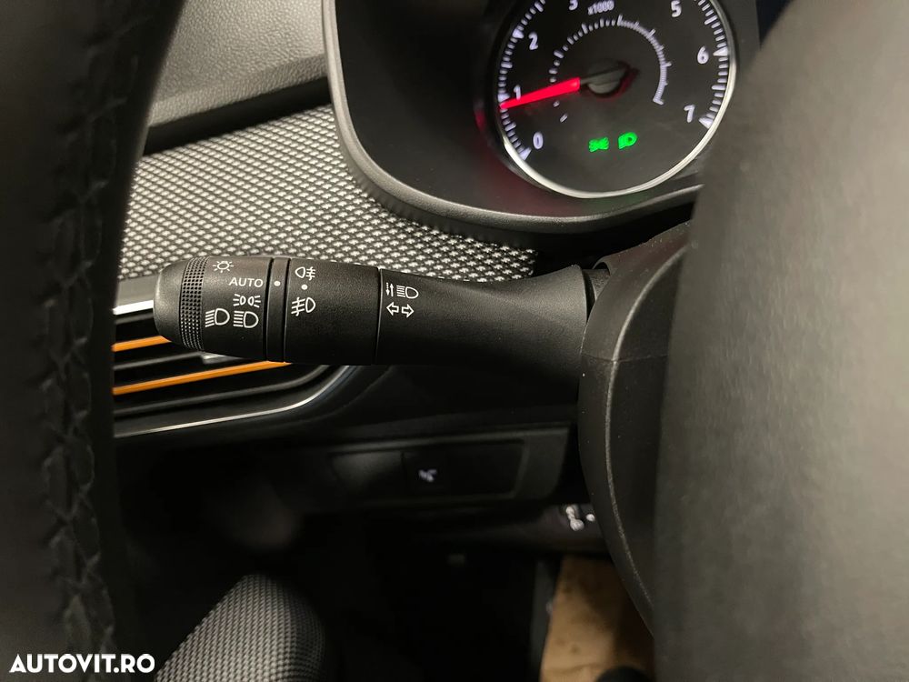 Dacia Sandero Stepway TCe 90 MT6 Comfort - 21