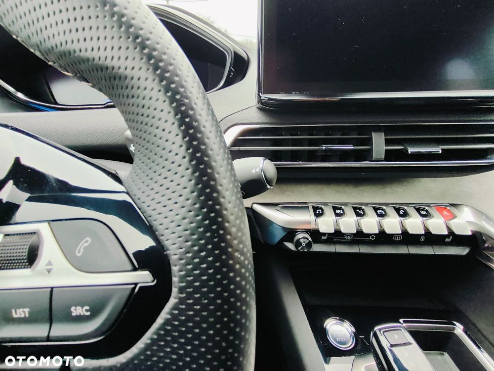 Peugeot 3008 1.6 PureTech GT S&S EAT8 - 13