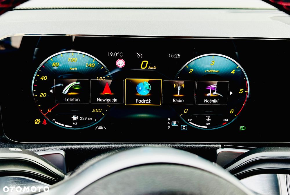 Mercedes-Benz GLB 200 d AMG Line 8G-DCT - 32