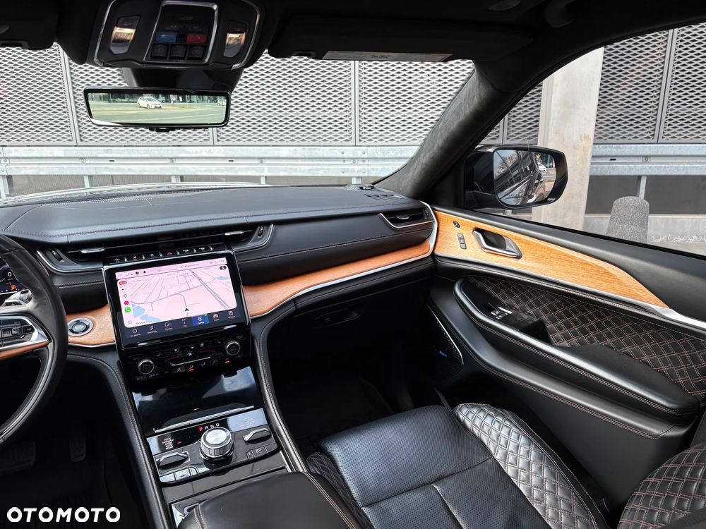 Jeep Grand Cherokee - 20