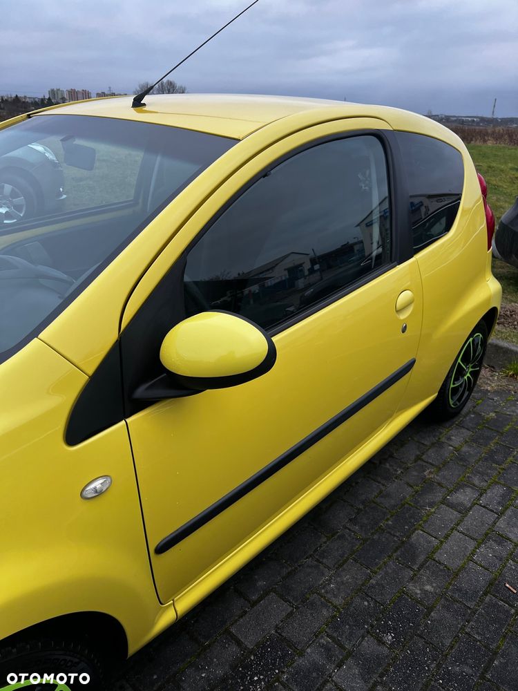 Peugeot 107 1.0 Happy - 13