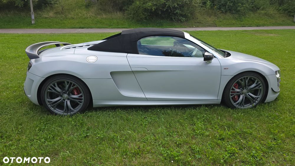 Audi R8 Spyder ver-5-2-fsi-quattro-r-tronic-gt - 6