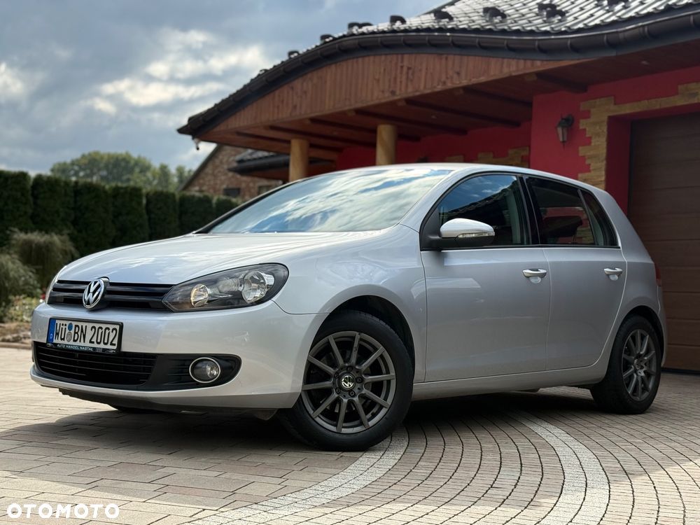 Volkswagen Golf 1.6 DSG Trendline - 4