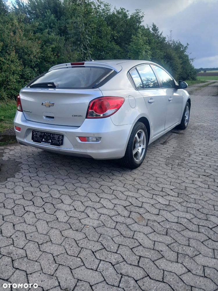 Chevrolet Cruze 1.8 LS (klm) - 3