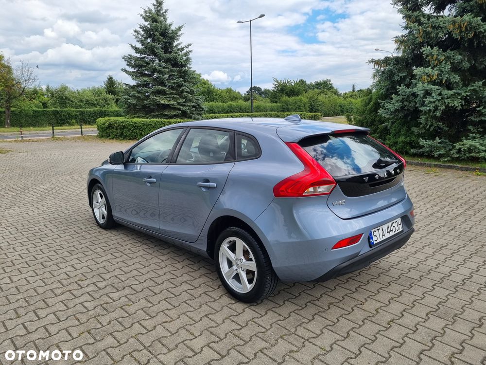 Volvo V40 D2 Geartronic Kinetic - 4