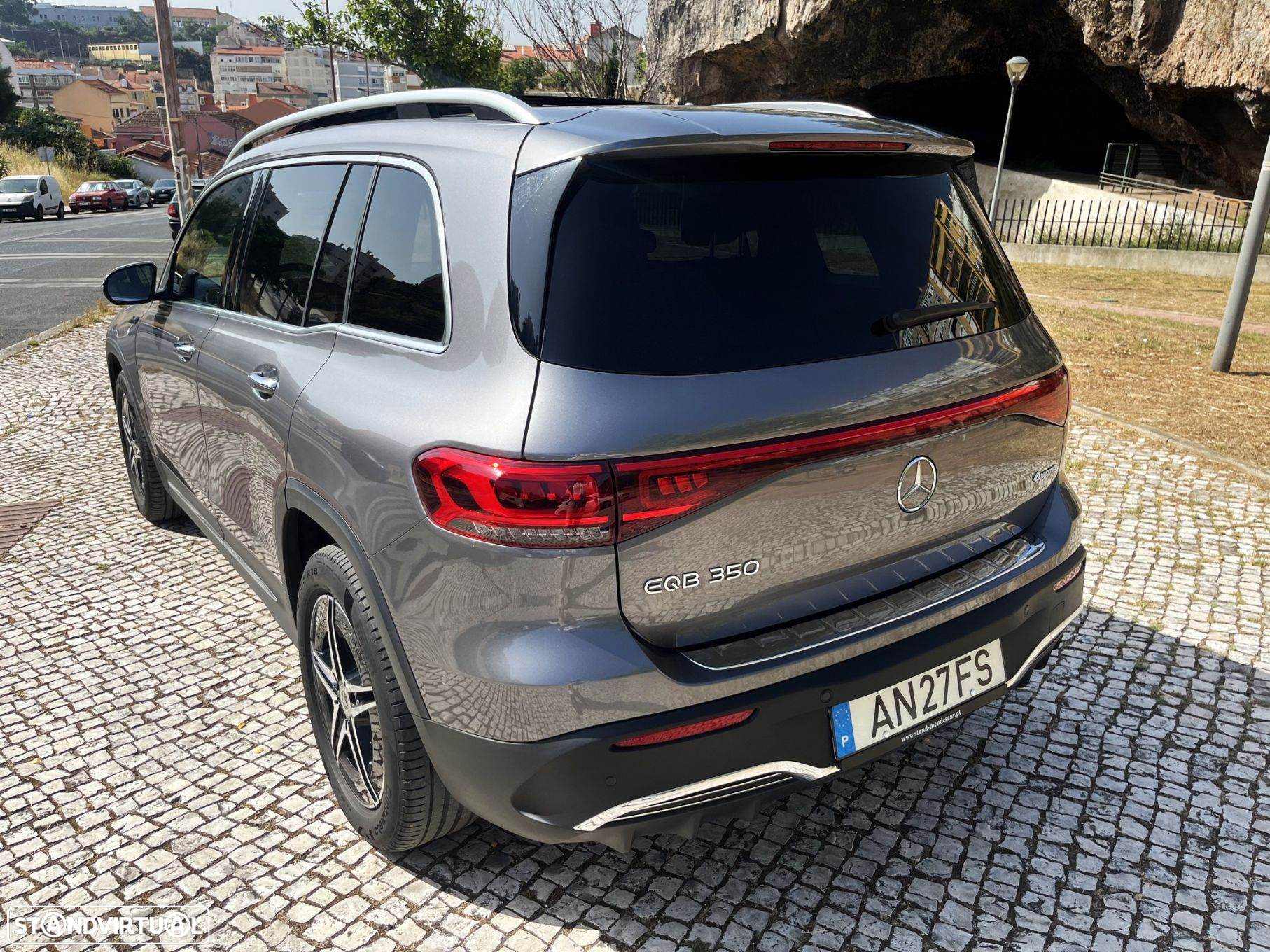 Mercedes-Benz EQB - 37