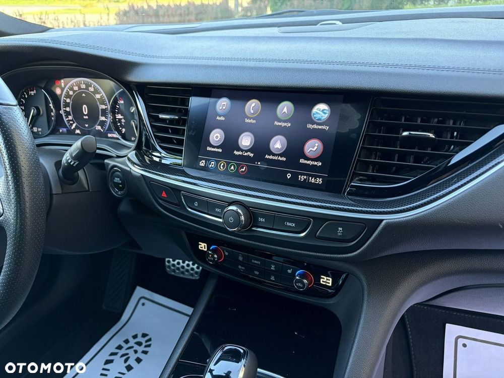 Opel Insignia - 12