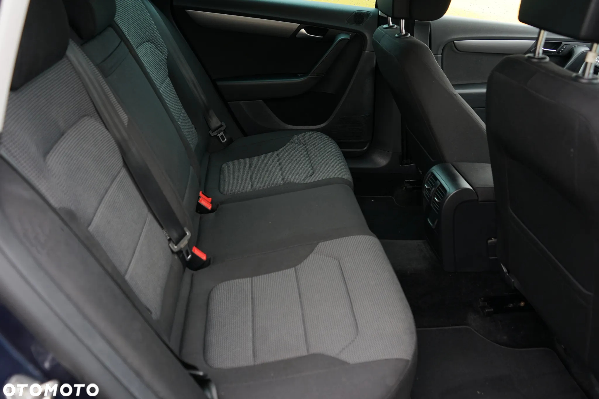 Volkswagen Passat 1.4 TSI BMT Comfortline - 14