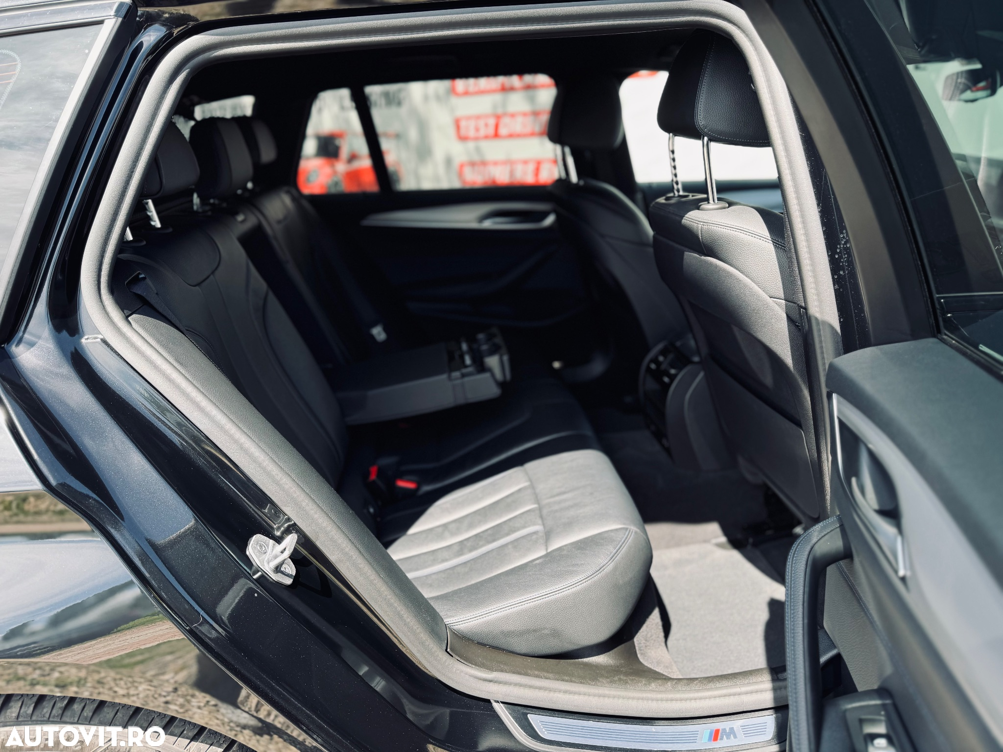 BMW Seria 5 530e xDrive Touring Aut. - 18