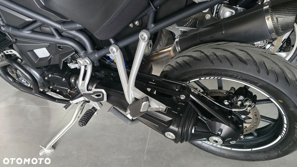Triumph Tiger - 9