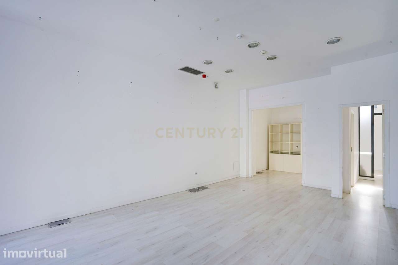 Oportunidade Única. Loja Comercial de 50m² no Parque das Nações Norte - Grande imagem: 5/20