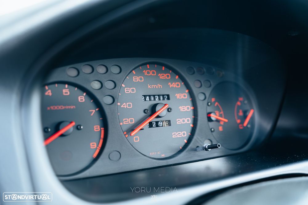 Honda Civic 1.6 VTi - 24