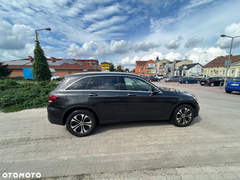 Mercedes-Benz GLC 200 d 4-Matic Business Edition - 2