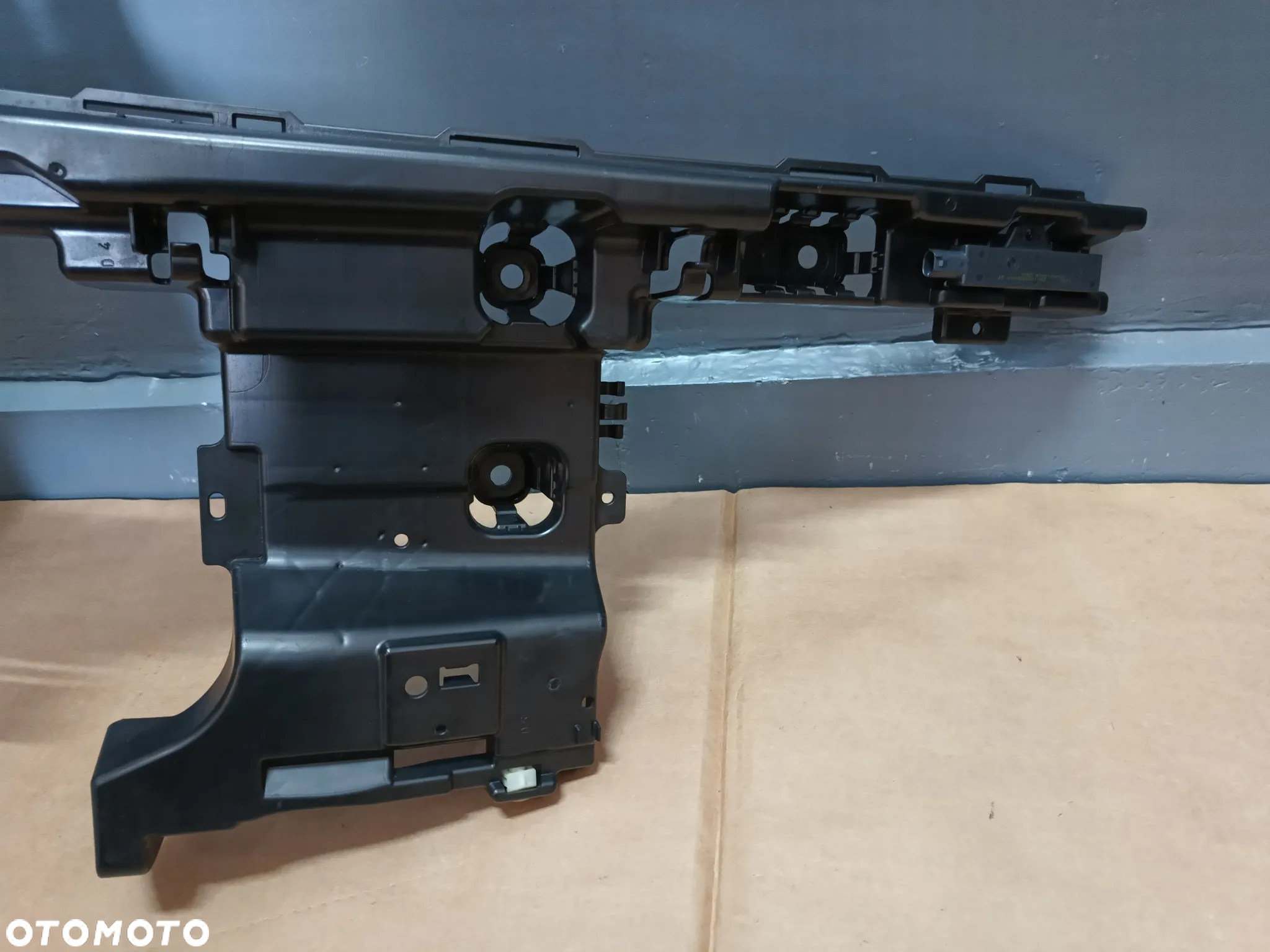 MINI Countryman F60 Ślizg zderzaka tył 7389357 / 7389358 - 4