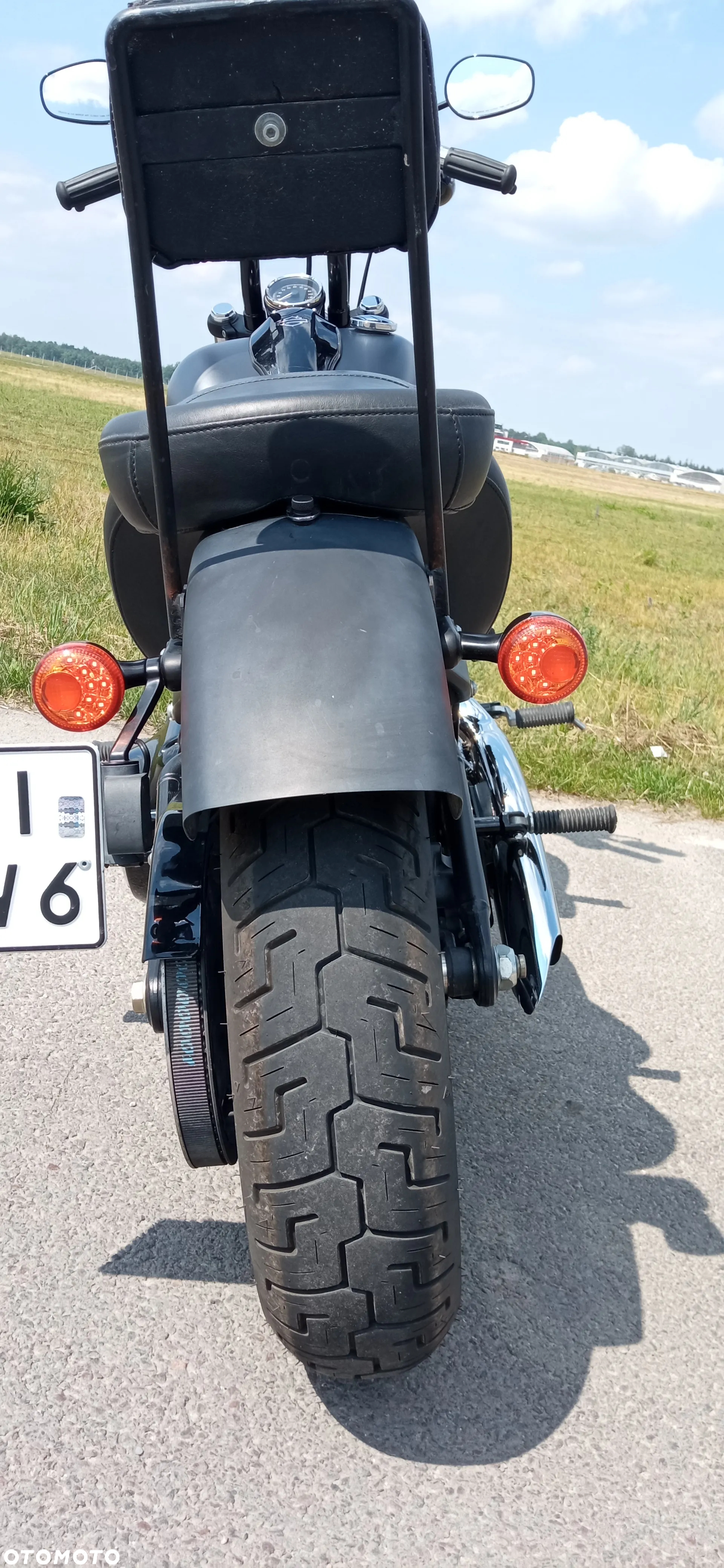 Harley-Davidson Softail Blackline - 6