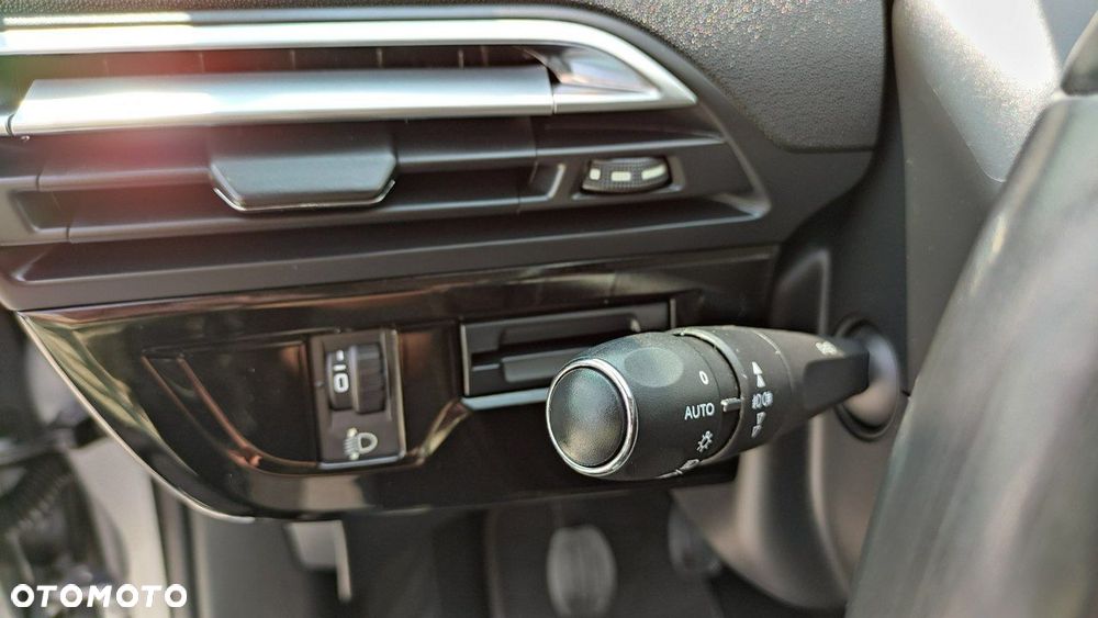 Citroën C4 Grand Picasso - 38