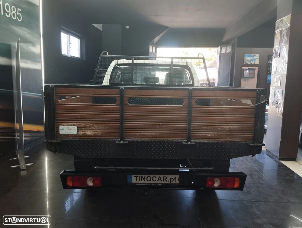 Toyota Hilux 2.4 D-4D 2WD CD CM - 6