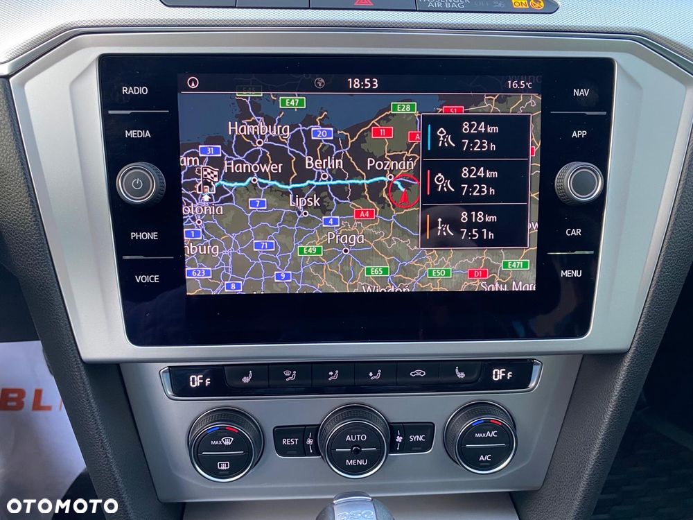 Volkswagen Passat 1.5 TSI OPF DSG Highline - 10