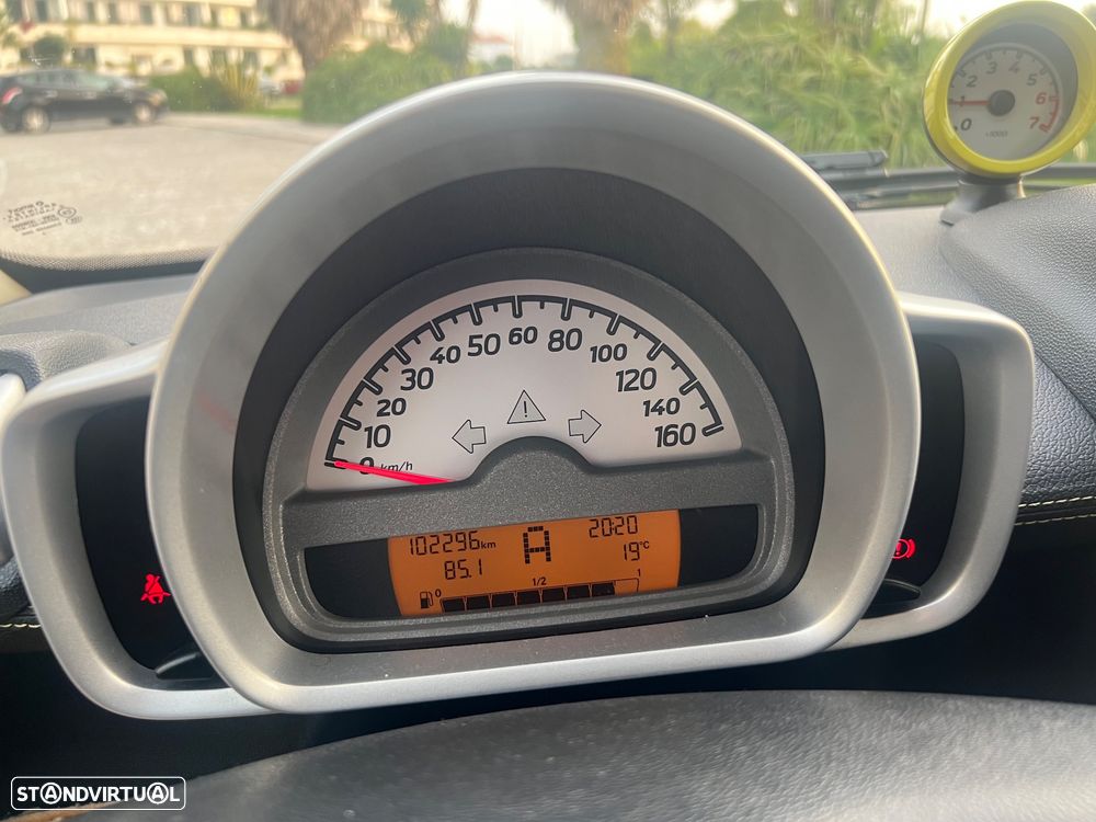 Smart Fortwo Cabrio 1.0 mhd Passion 71 - 11