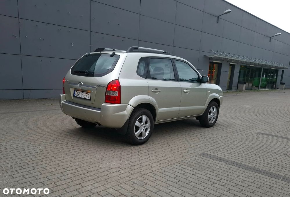 Hyundai Tucson 2.0 Comfort 2WD - 5